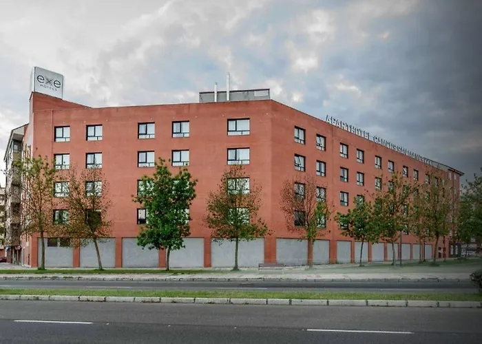 Exe Campus San Mamés 3* León