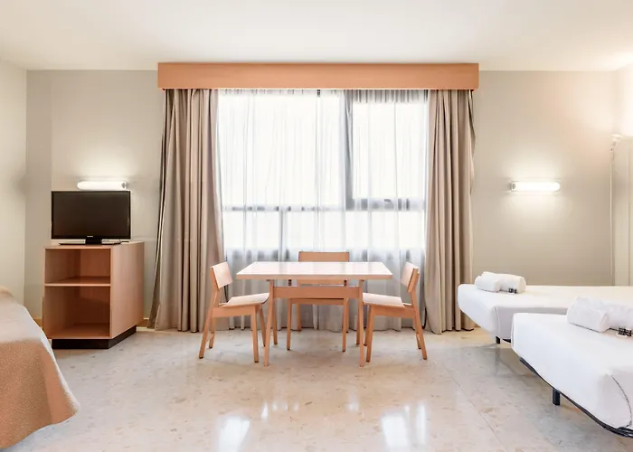 Exe Campus San Mames 3* León