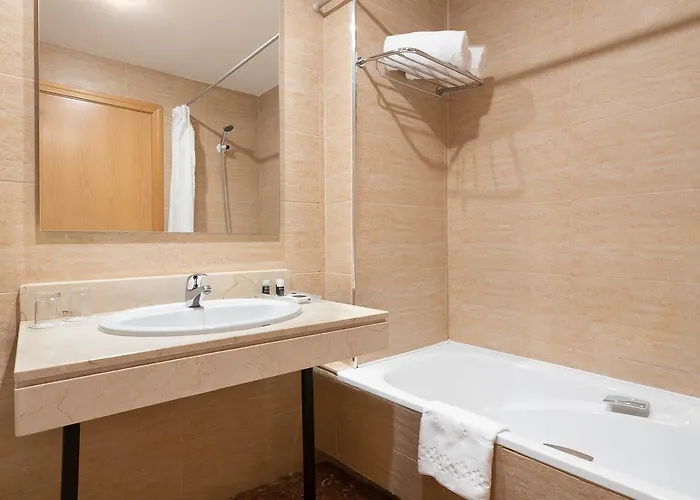 Exe Campus San Mamés 3*