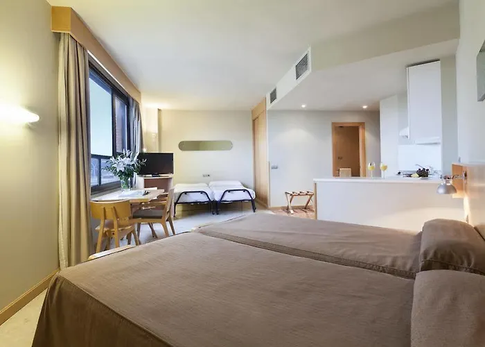 Exe Campus San Mamés 3* León